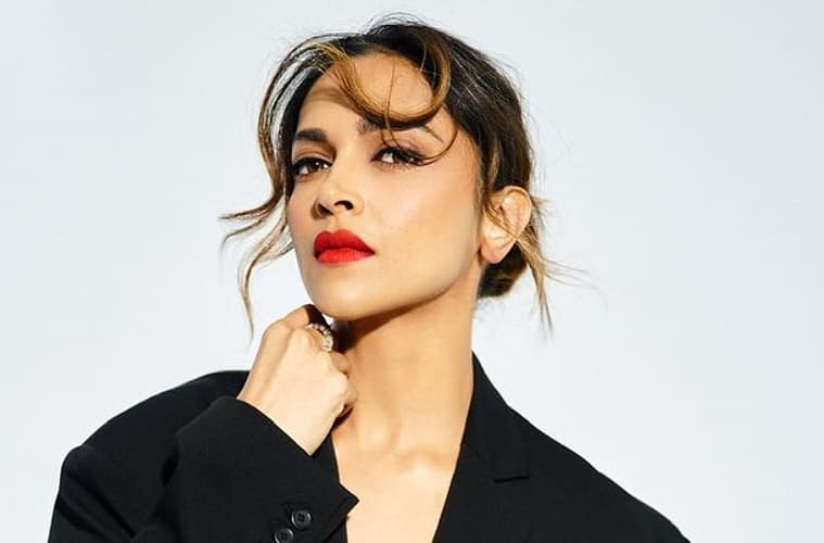 Deepika Padukone Fighter Promo Look