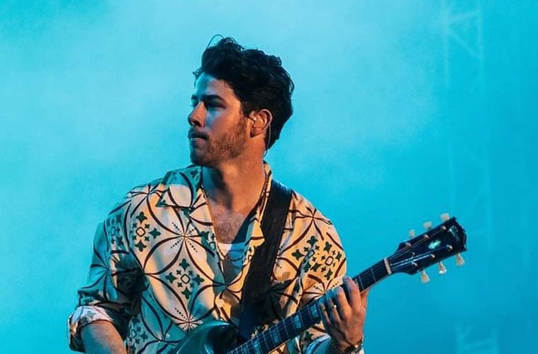 Deepika Padukone Lollapalooza India Cheers for Nick Jonas