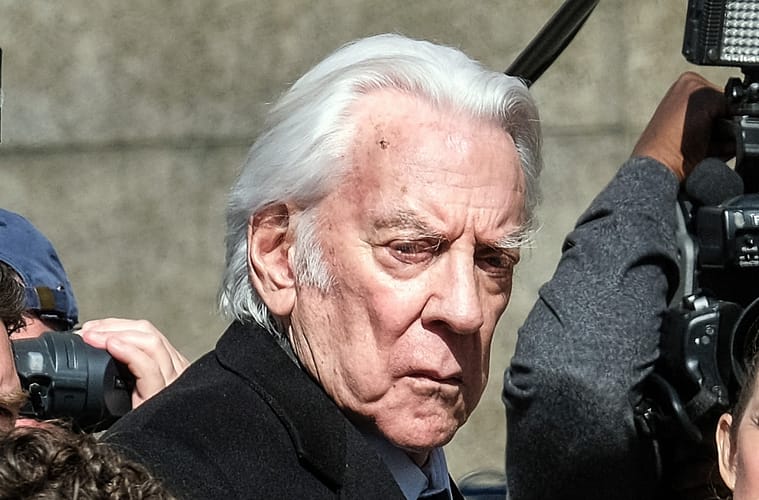 Kiefer Sutherland Praises Late Father Donald Sutherland