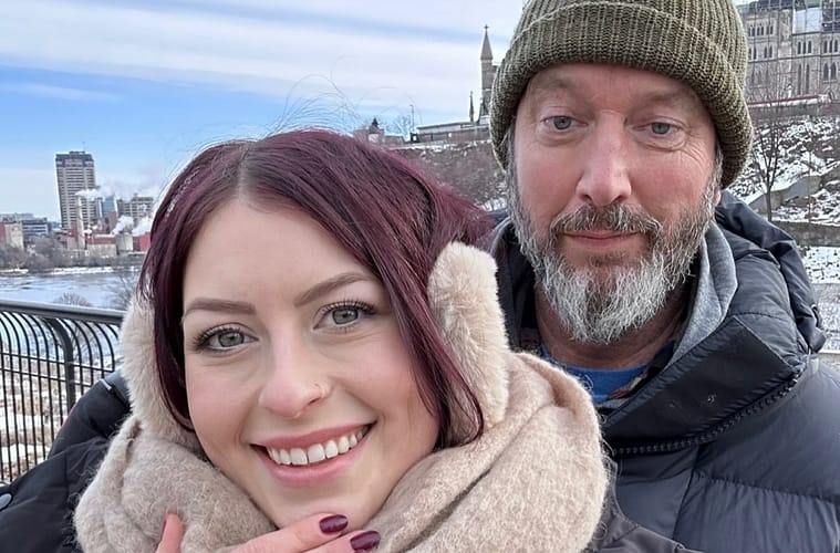 Comedian Tom Green Engaged to Girlfriend Amanda: "I’m the Luckiest Guy in the World"