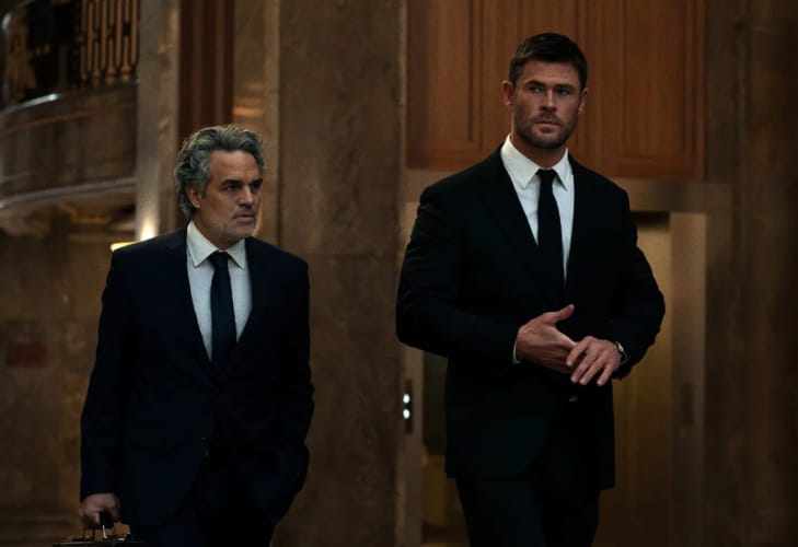 ‘Crime 101’ Review: A stylish heist with identity crises