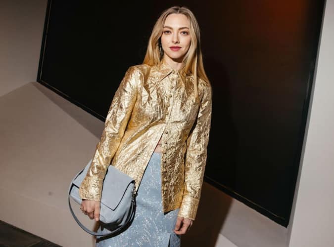 Amanda Seyfried says she still has her teen belly ring
